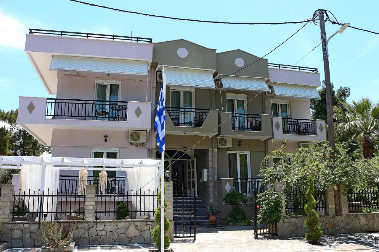Kristal Hotel Prínos Buitenkant foto