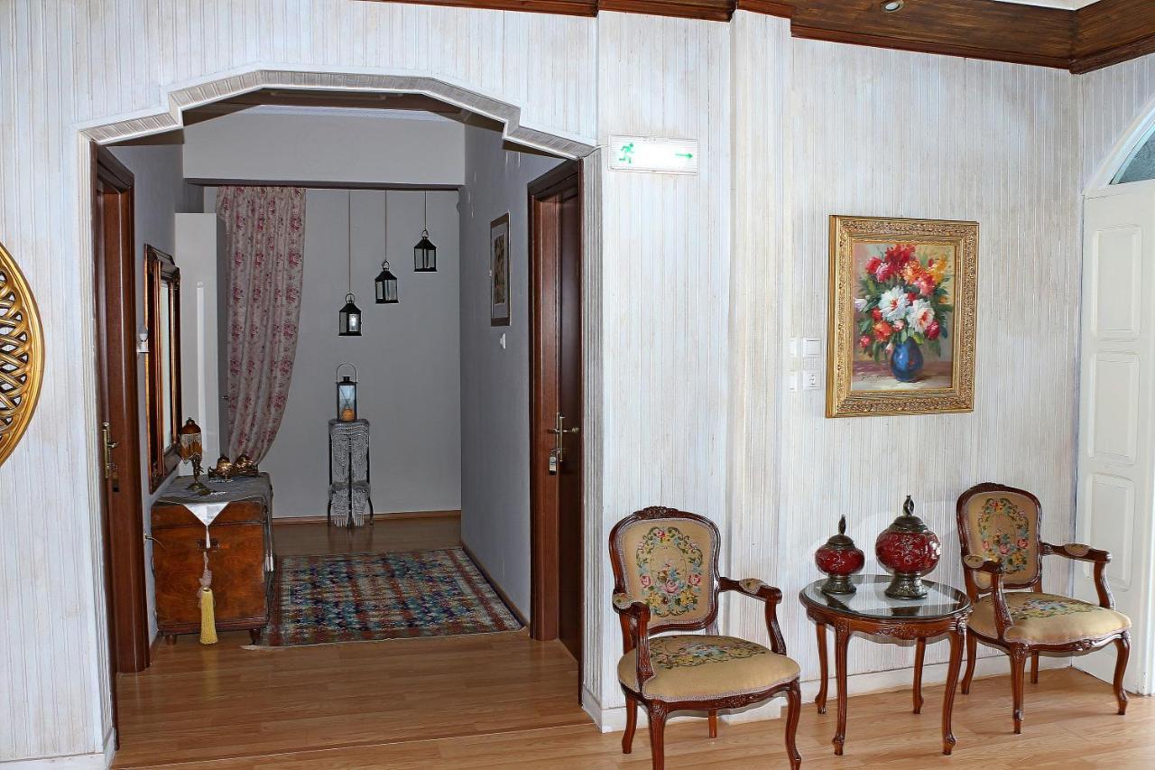 Kristal Hotel Prínos Buitenkant foto