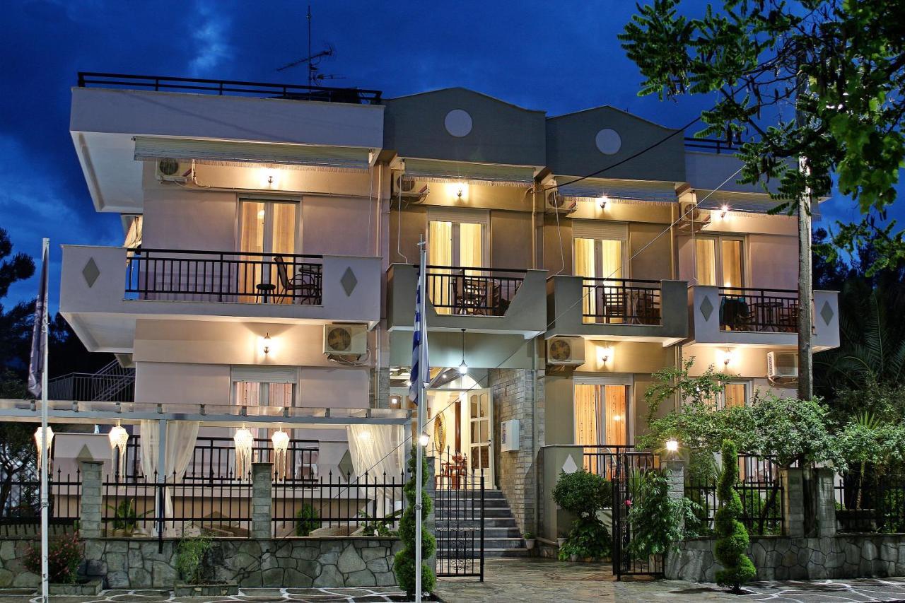Kristal Hotel Prínos Buitenkant foto