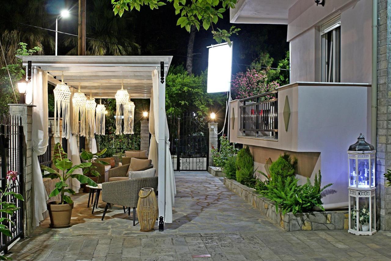 Kristal Hotel Prínos Buitenkant foto